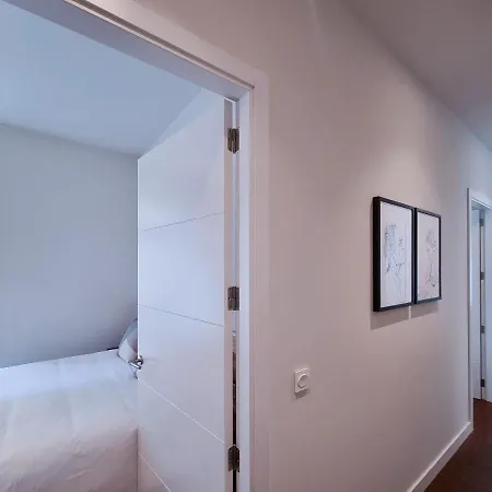 Apartment Chillida Larramendi - Iberorent *