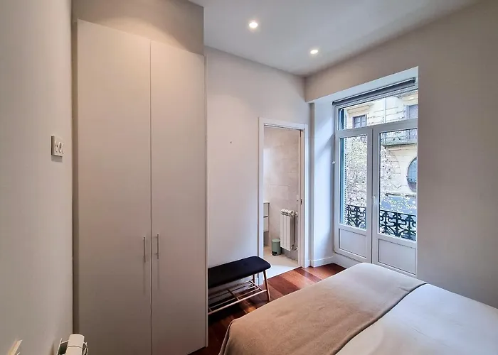 Chillida Larramendi - Iberorent *